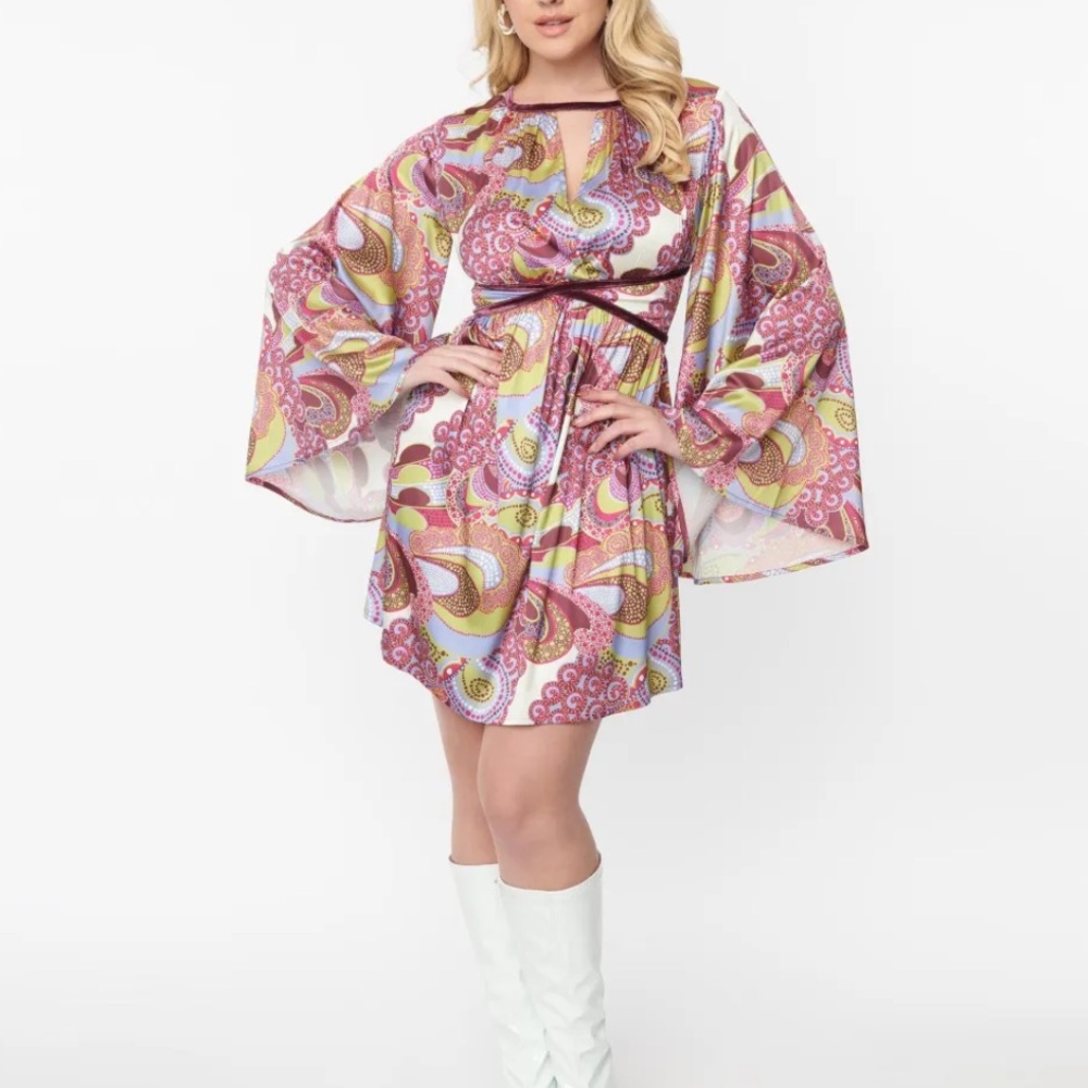 Unique Vintage Smak Parlour Retro Purple & Green Paisley Print Mini Dress